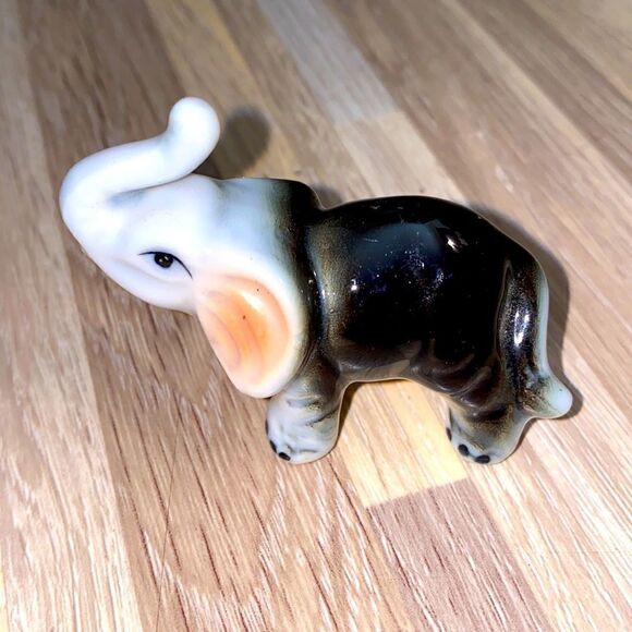 Elephant trunk up trinket ceramic Vintage figure - Picture 2 of 6